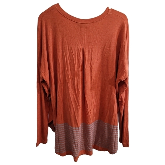 Cabi Hangout Tee Heathered Orange With Gray Striped Hem Relaxed Fit Medium - Picture 4 of 6